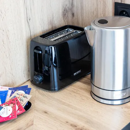 - Black Alice Z Balkonem I Klimatyzacja Lejlighed