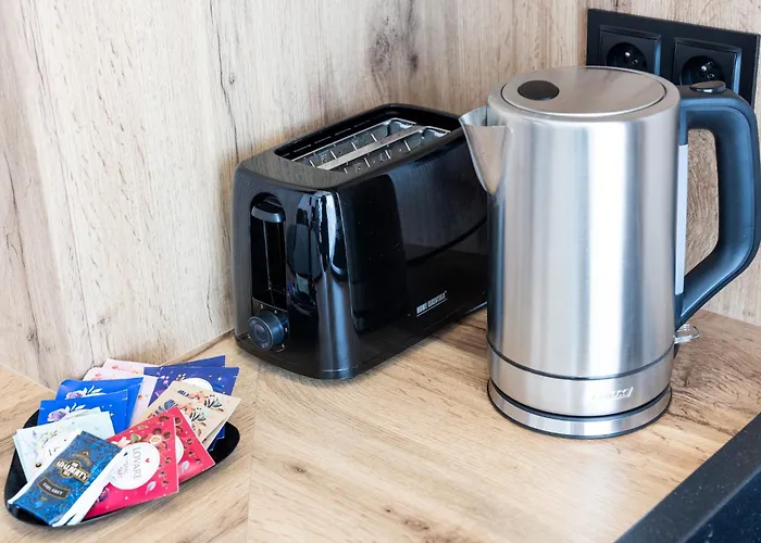 - Black Alice Z Balkonem I Klimatyzacja Apartman